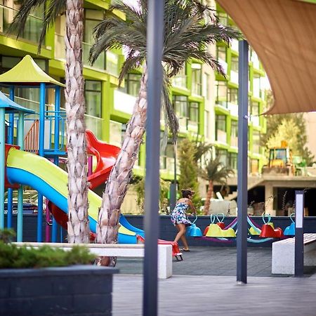 Ace Aparthotel Pool & Spa Mamaia Nord Năvodari Exteriör bild
