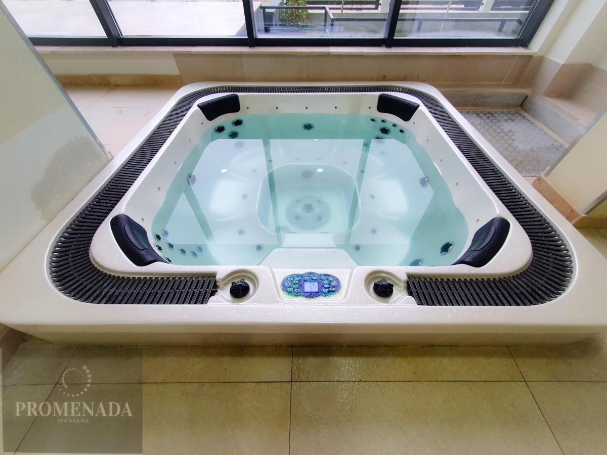 Ace Aparthotel Pool & Spa Mamaia Nord Năvodari Exteriör bild